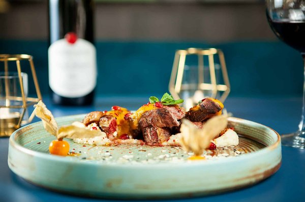 Où dénicher des recettes locales authentiques en Provence?