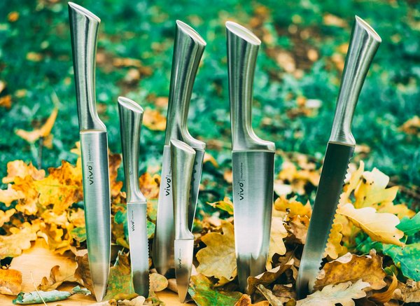 Où peut-on louer une maison de vacances en Corse avec des ateliers de fabrication de couteaux et des visites de marchés locaux ?